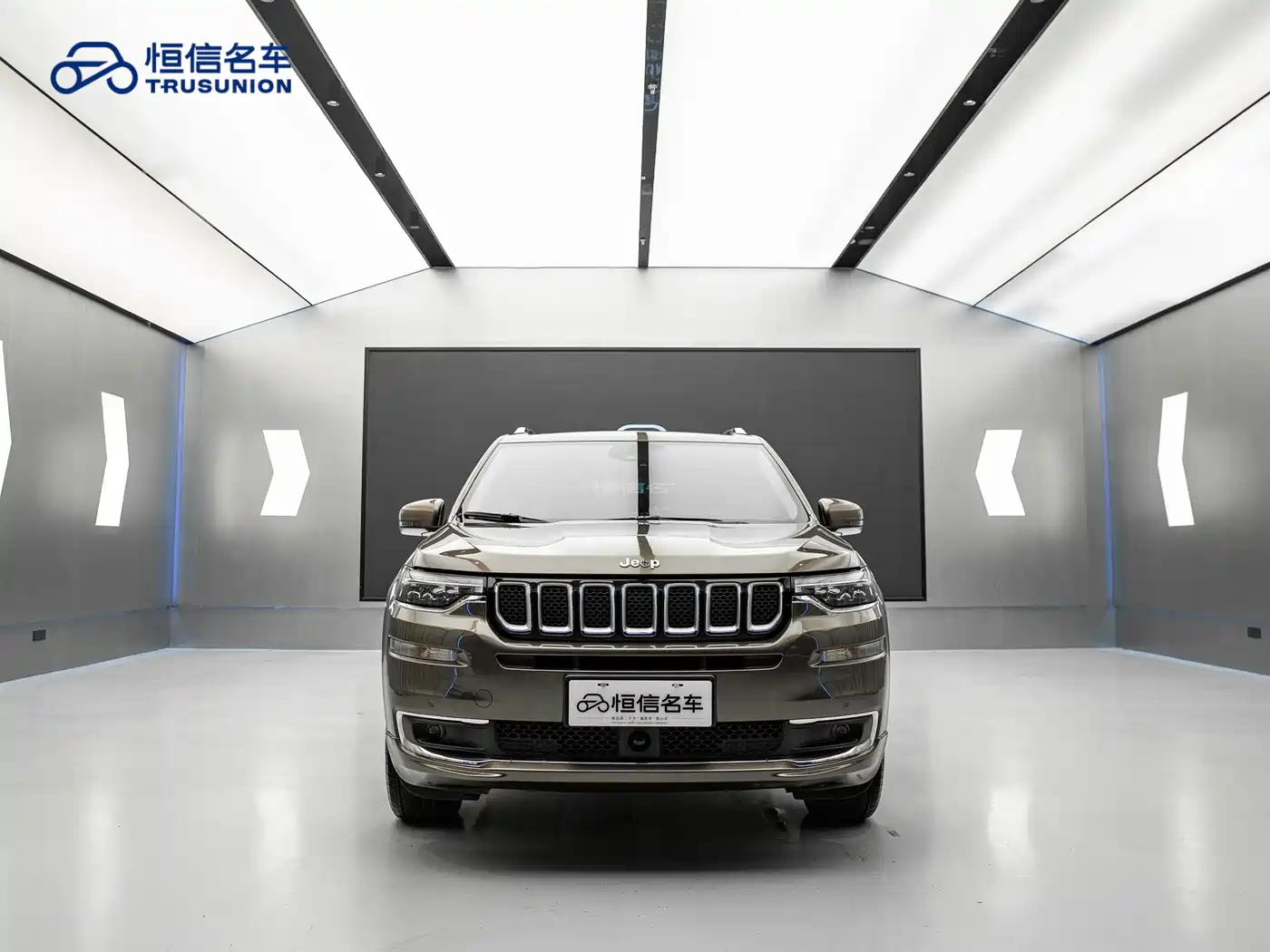 JEEP GRAND COMMANDER