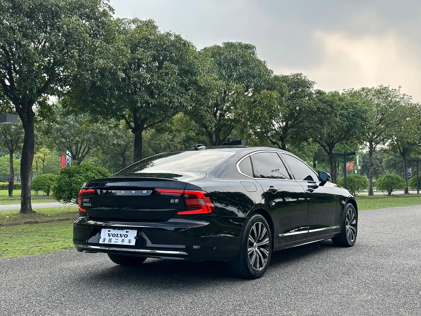 Volvo S90 2021 Model B5 Inscription Luxury Edition фото 16