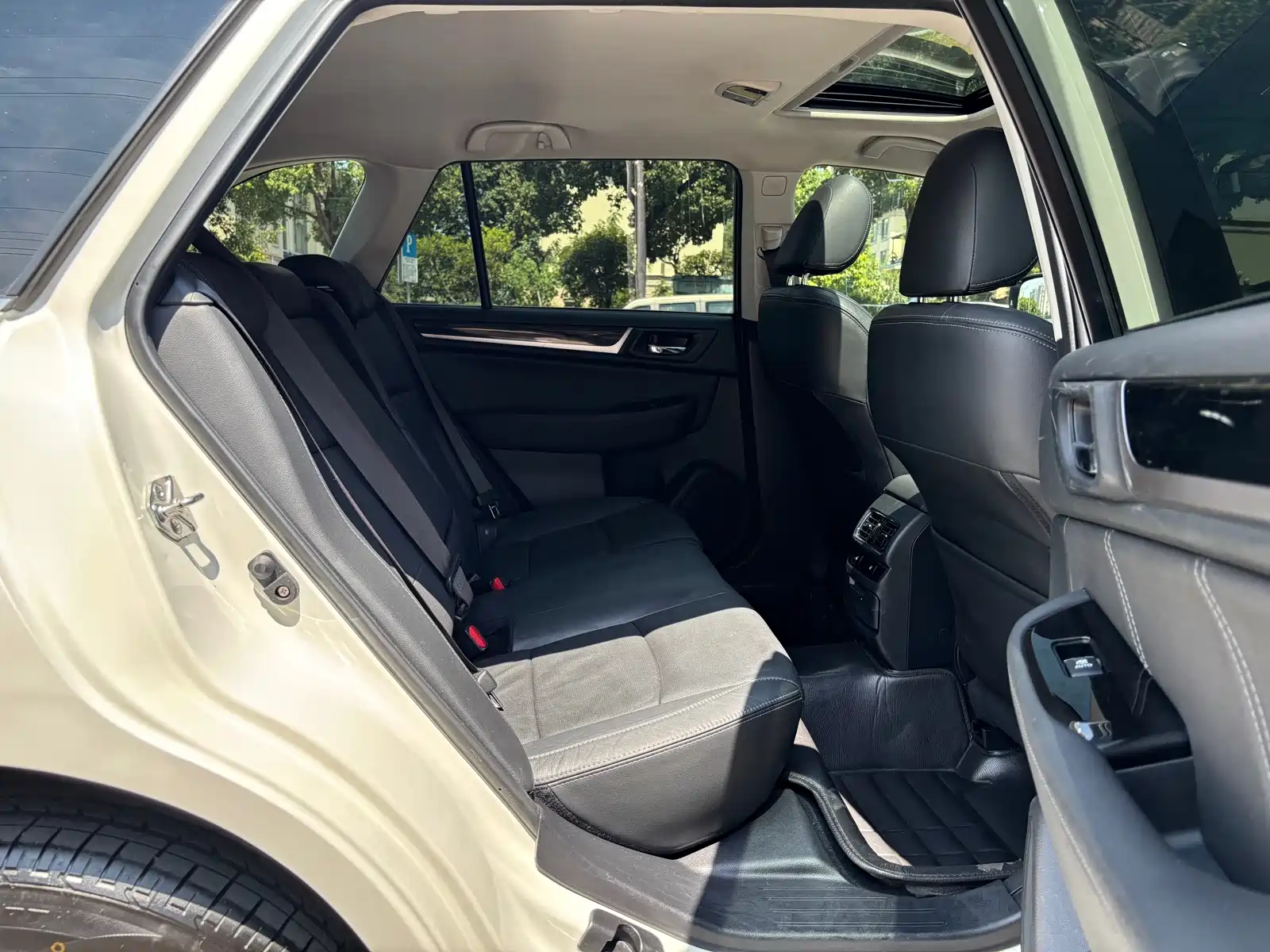 Фото 16 - Subaru Outback