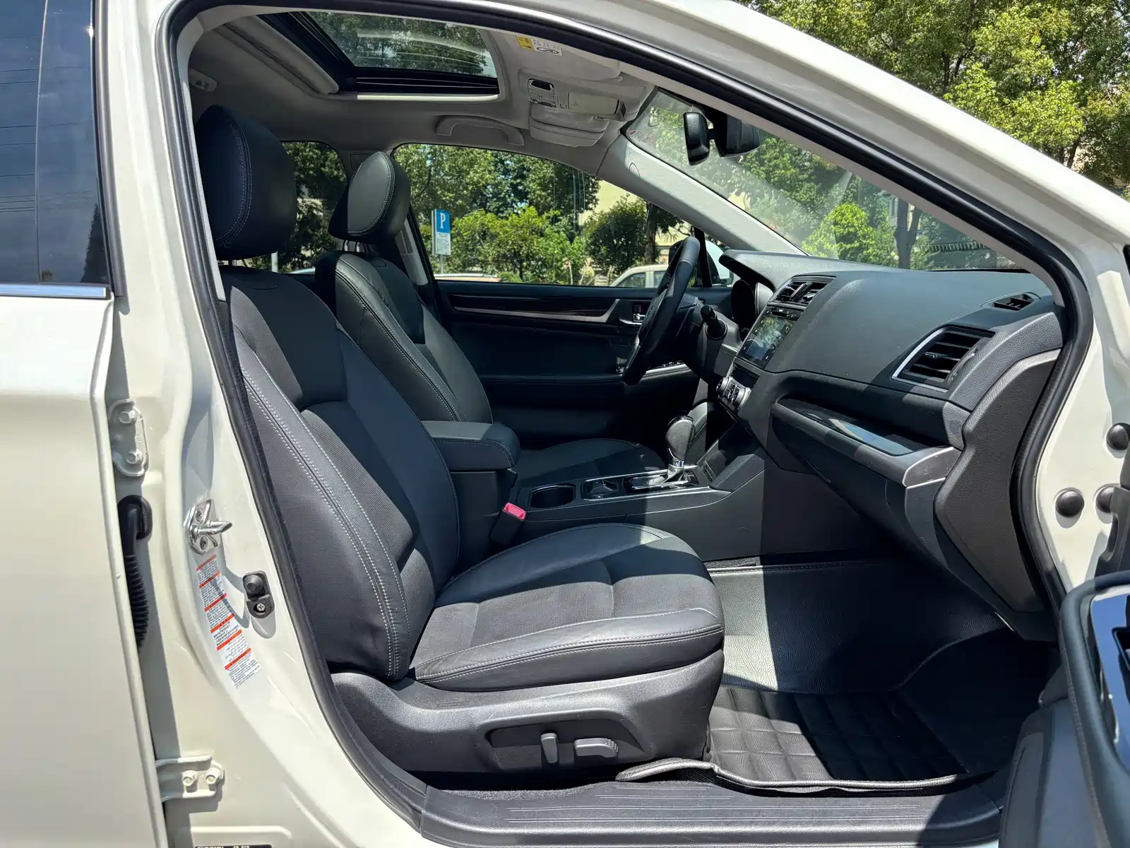 Фото 17 - Subaru Outback