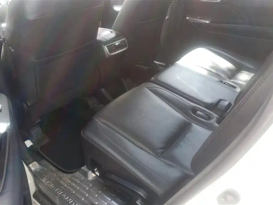 Toyota Highlander 2015 2.0T AWD Luxury Edition 7-seater фото 11