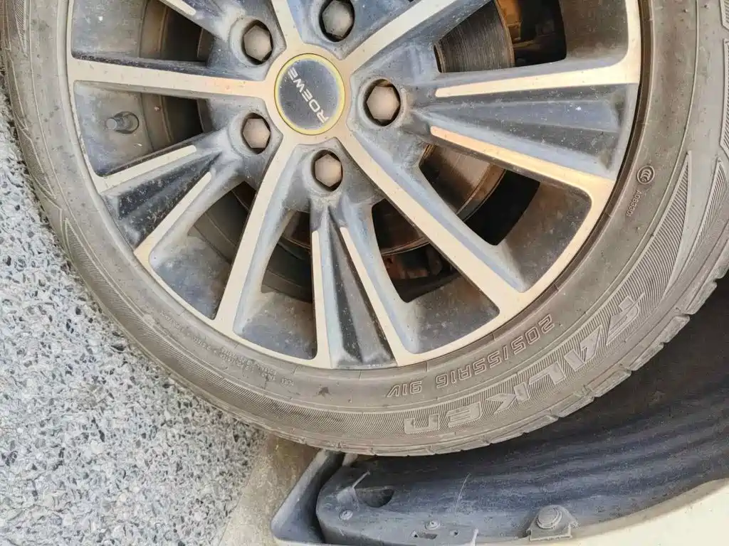 Фото 7 - Roewe i5