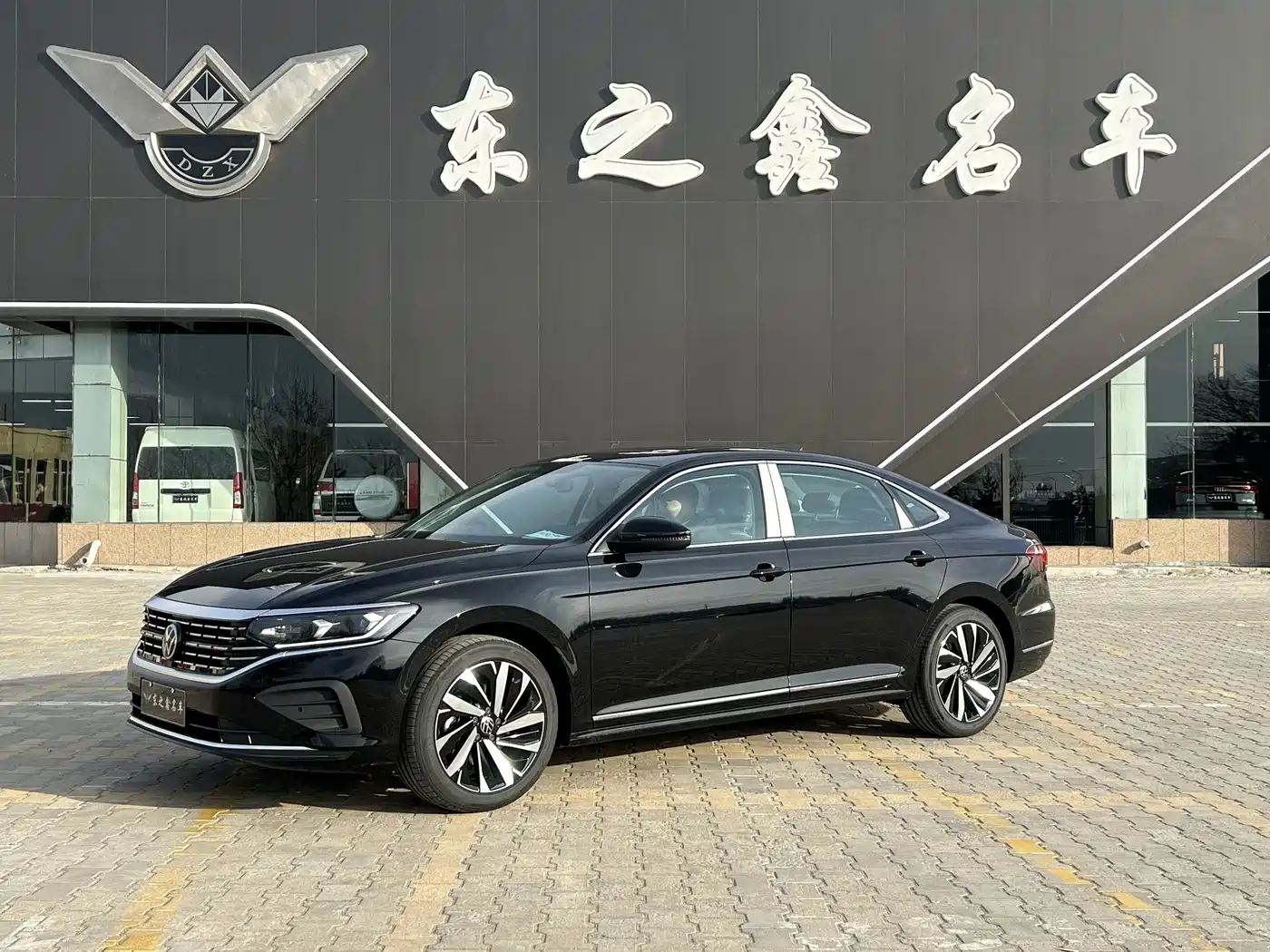 Volkswagen Passat 2026 Outstanding Edition 380TSI Starlight Dragon Soaring Version фото 2