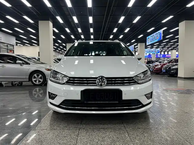VOLKSWAGEN GOLF*JIAYU