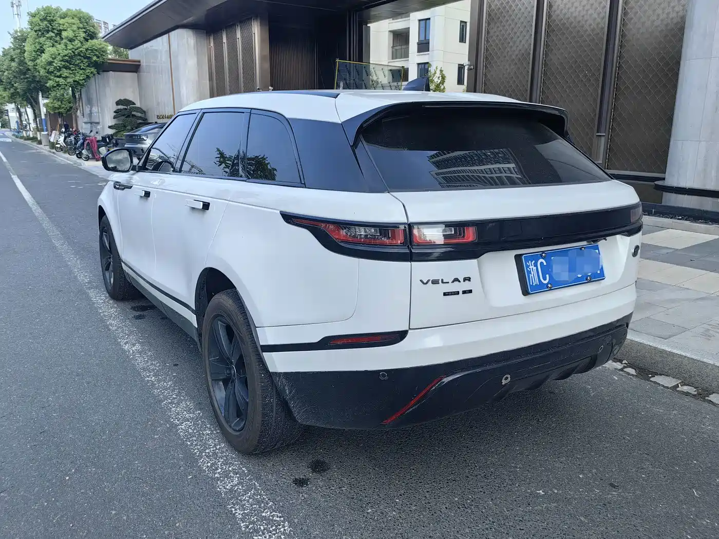 Land Rover Range Rover Velar 2019 2019 250PS R-DYNAMIC S