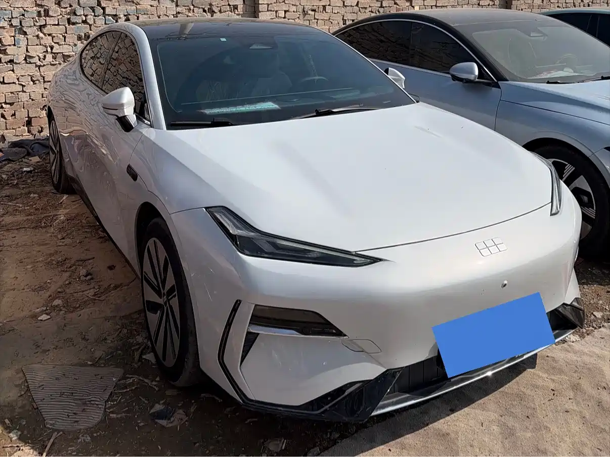 GEELY GALAXY GALAXY E8