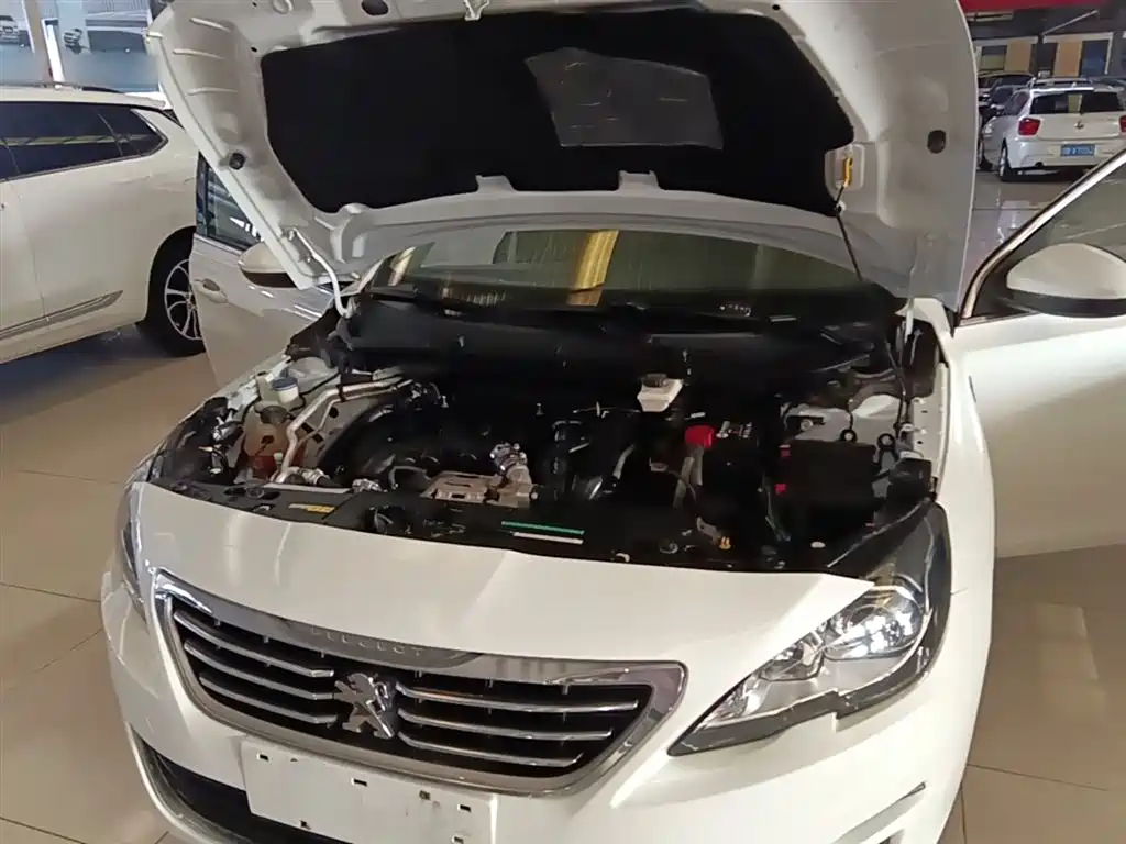 Peugeot 408 2016 1.6T Automatic Luxury Edition фото 20