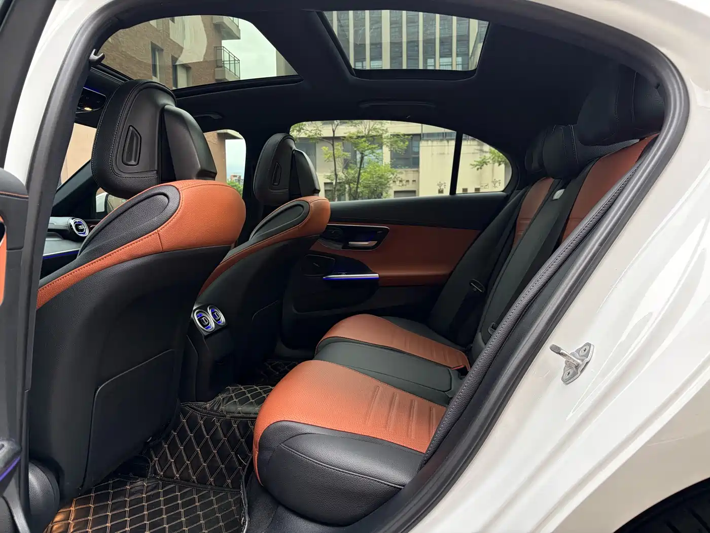 Mercedes-Benz C-Class, миниатюра 7