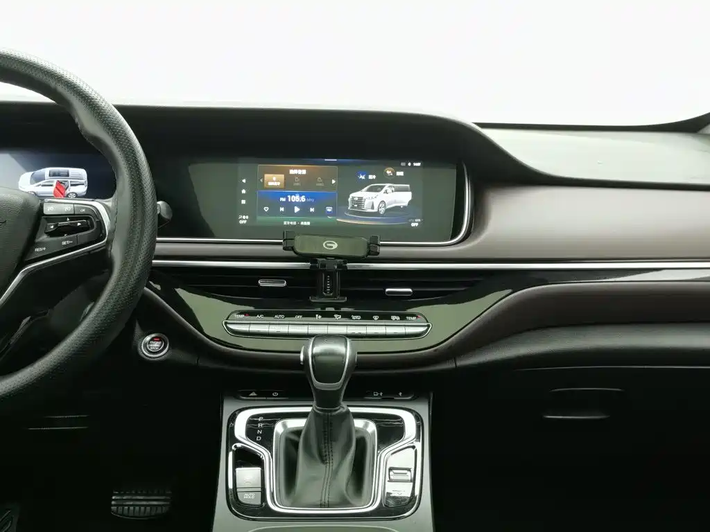 GAC Trumpchi M6, миниатюра 12