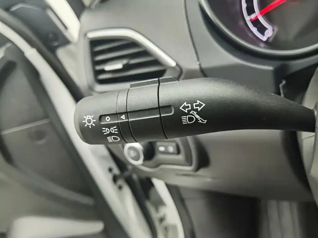 MG GT 2018 2016 Model 1.5L Automatic Premium Luxury Edition
