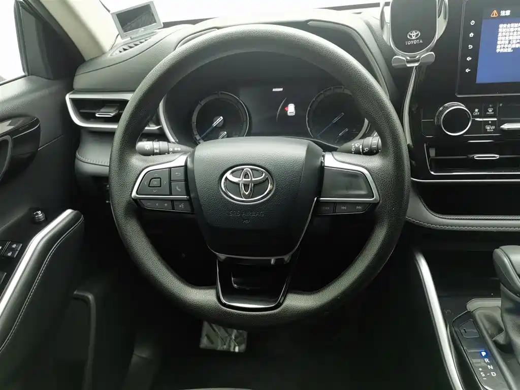 Toyota Highlander 2023 2.5L Smart Hybrid Dual Engine AWD Elite 7-Seater фото 11