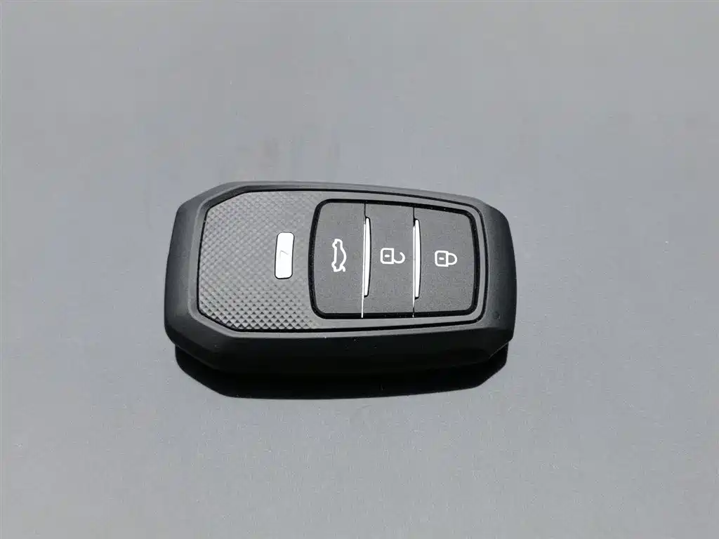 Toyota Highlander 2023 2.5L Smart Hybrid Dual Engine AWD Elite 7-Seater фото 19