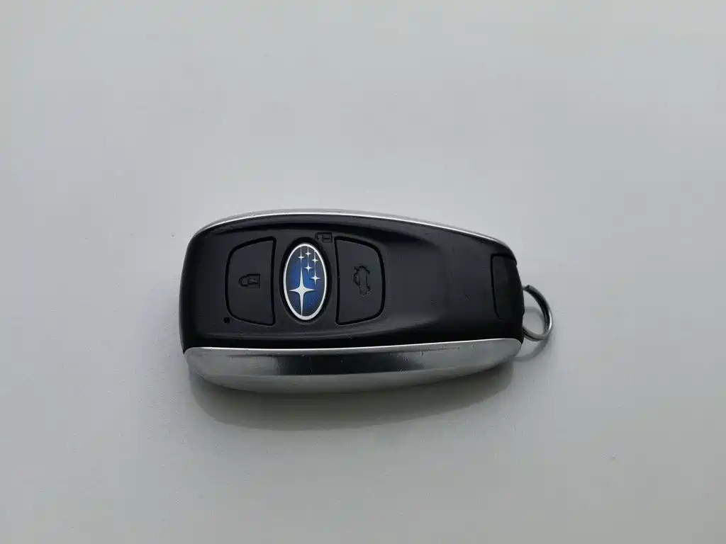 Фото 19 - Subaru Legacy