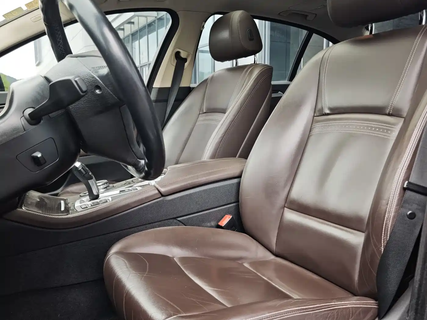BMW 5 Series 2014 525Li Luxury Design Package фото 8