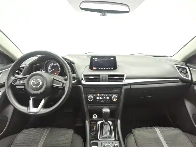 Mazda Mazda3 Axela 2019 Cloud Control Edition Sedan 1.5L Auto Luxury China VI — фото 5