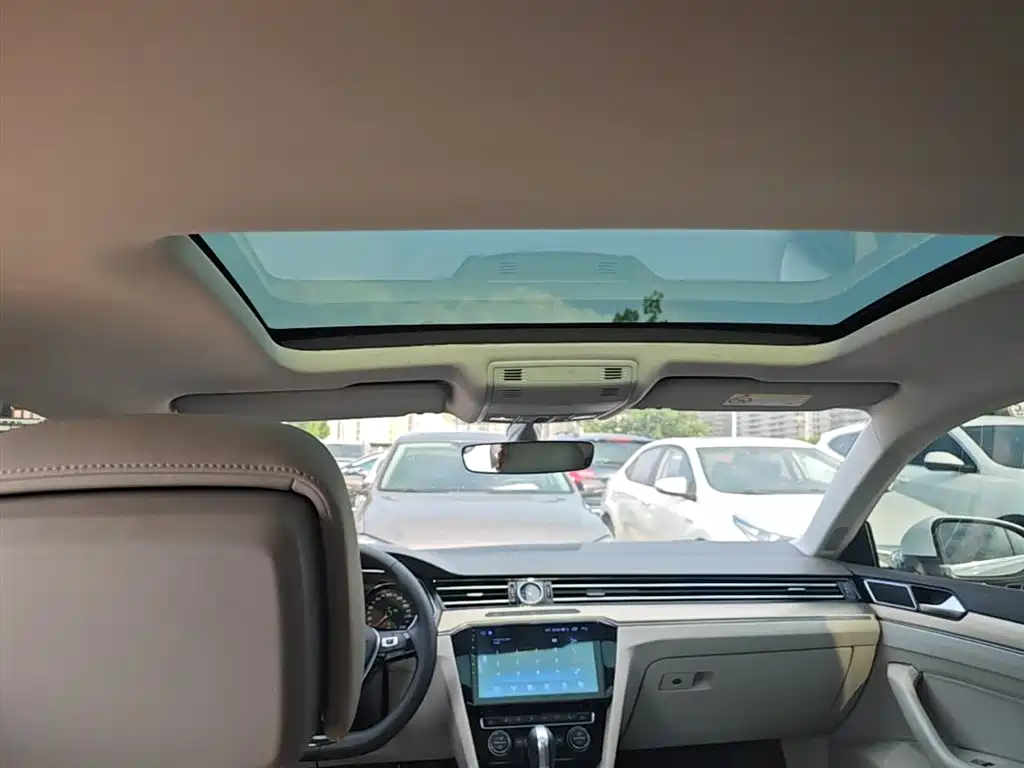 Volkswagen FAW-Volkswagen CC 2019 330TSI Luxury Appearance (China V) фото 18