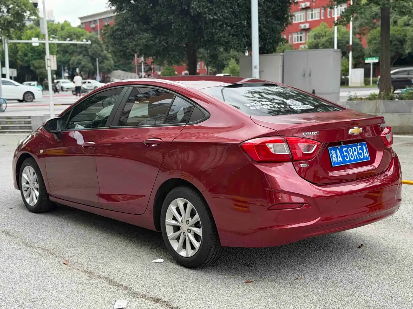Chevrolet Cruze 2018 2018 320 Automatic Pioneer Sunroof Edition