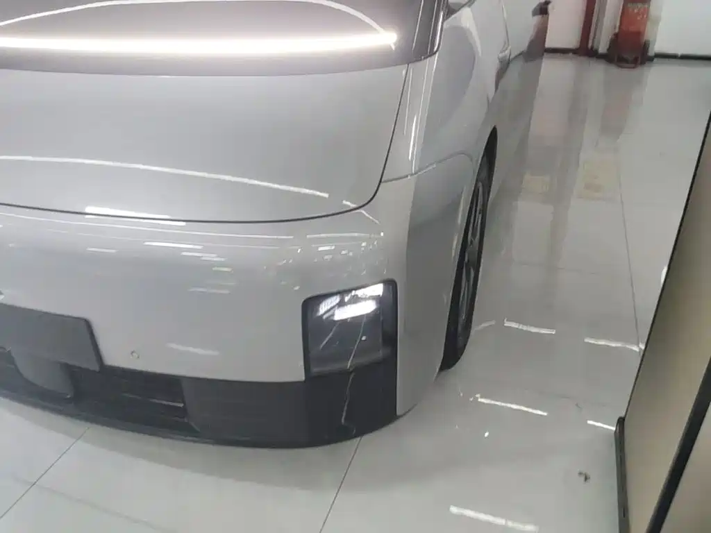 Li Auto MEGA 2025 2025 Model Home Family Special Edition