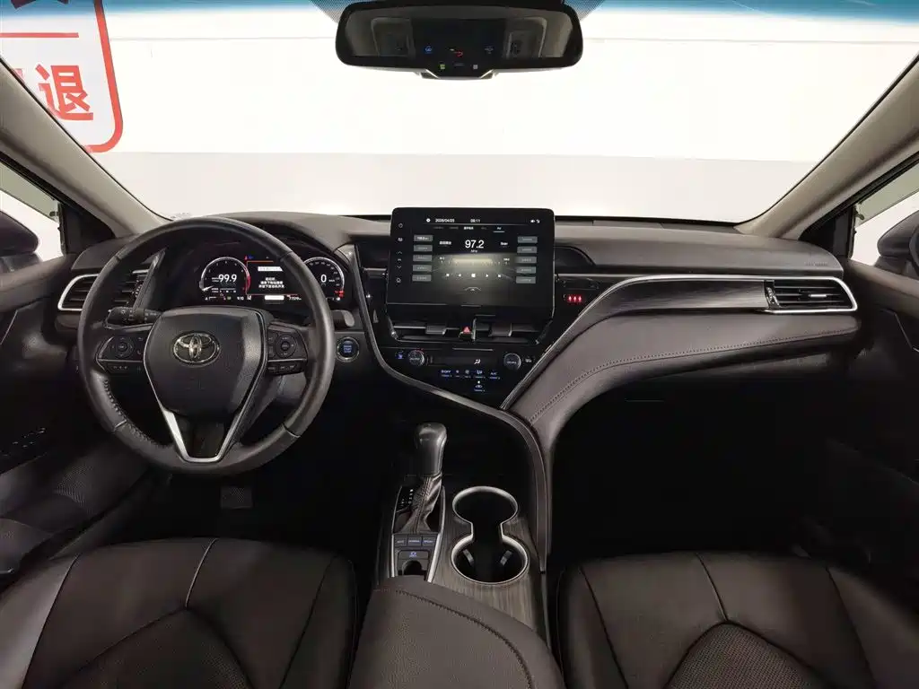 Toyota Camry 2023 2.5G Luxury Edition фото 5