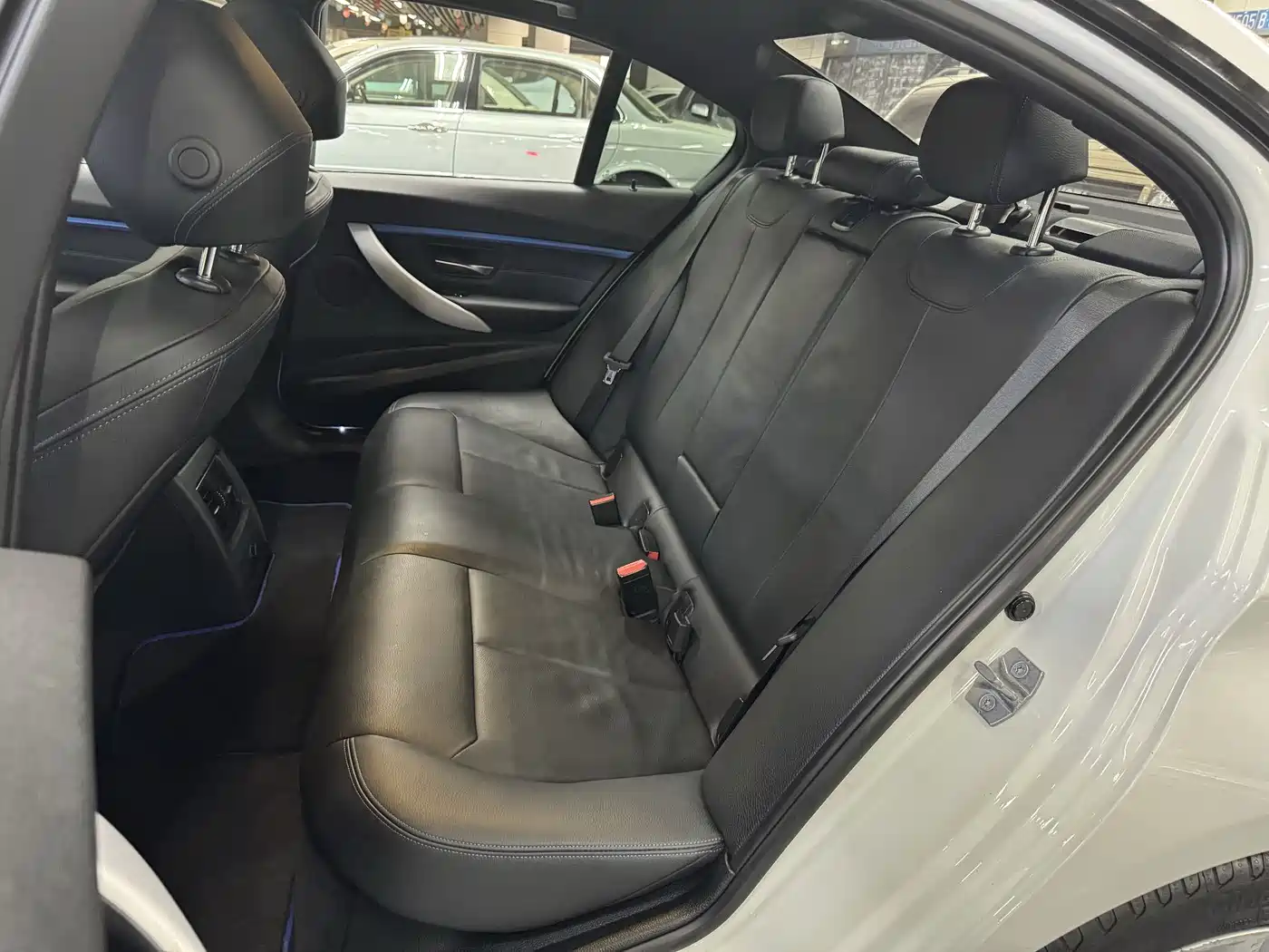 BMW 3 Series 2018 320i M Sport Package фото 14