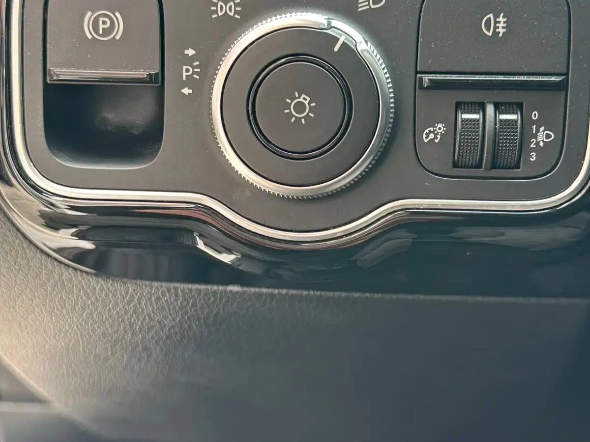 Mercedes-Benz A-Class 2022 A 180 L Sport Sedan фото 8