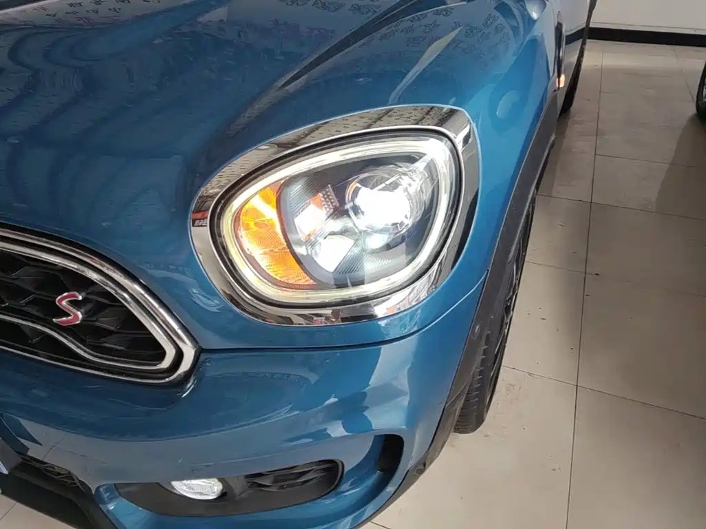 Фото 24 - MINI COUNTRYMAN