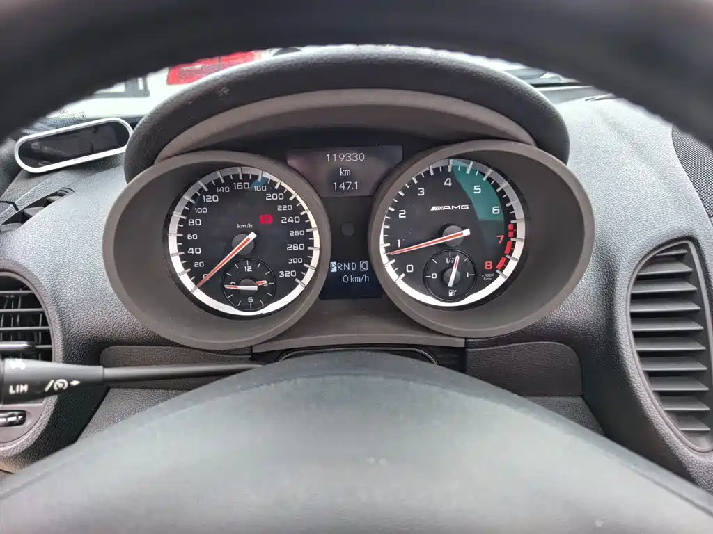Mercedes-Benz SLK-Class AMG 2010 Model AMG SLK 55 фото 17