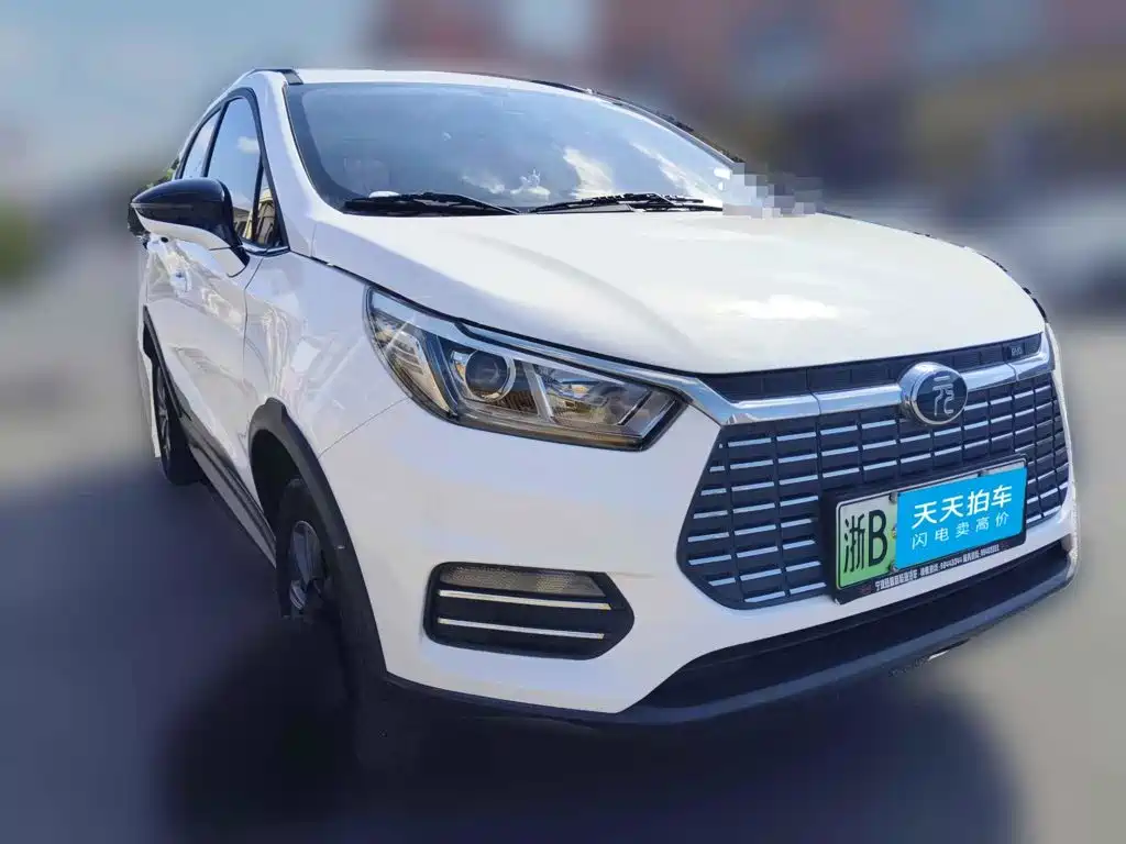 Photo 3 - BYD Yuan New Energy