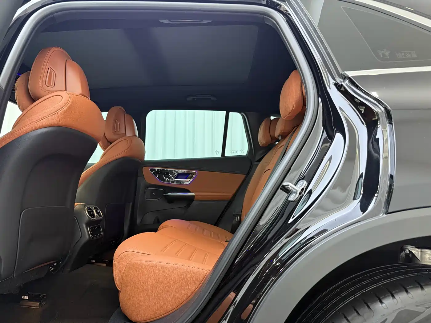 Mercedes-Benz GLC 2025 Facelift GLC 260 L 4MATIC Dynamic фото 5
