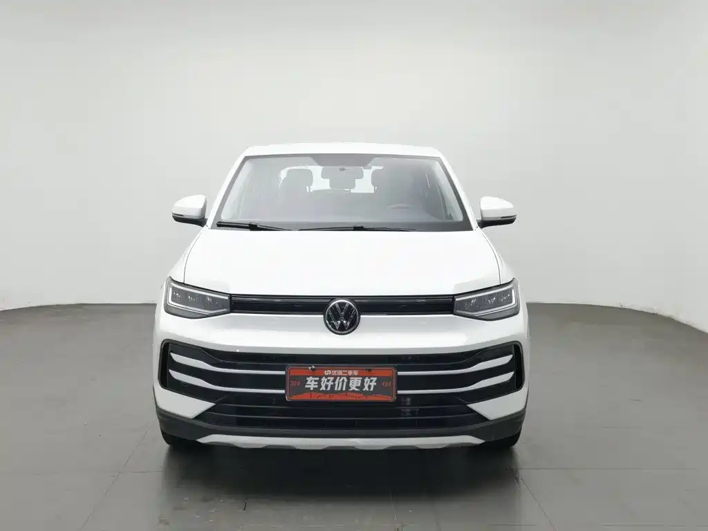 Фото 3 - Volkswagen Tharu