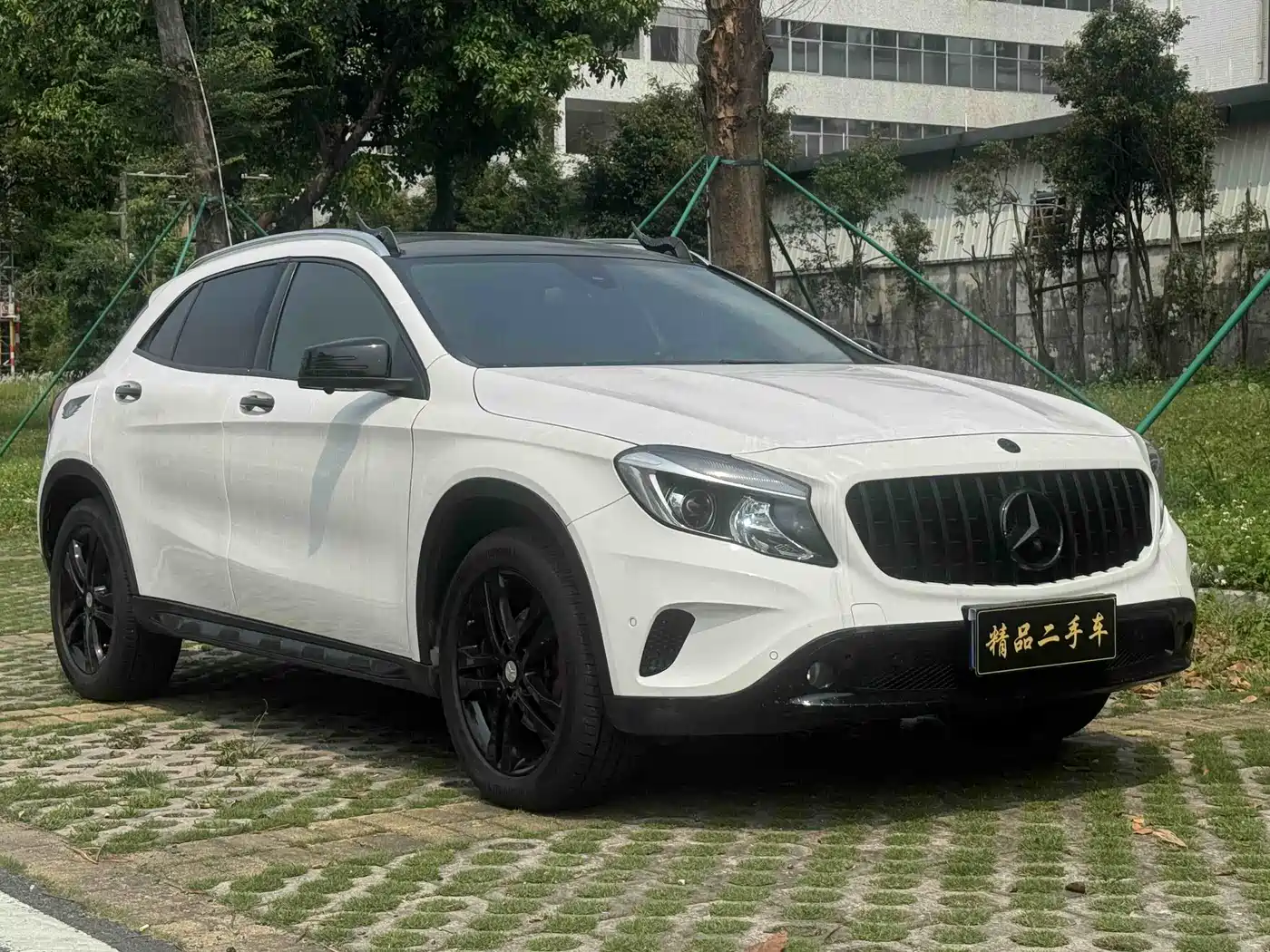 Mercedes-Benz GLA 2016 GLA 200 Dynamic фото 6