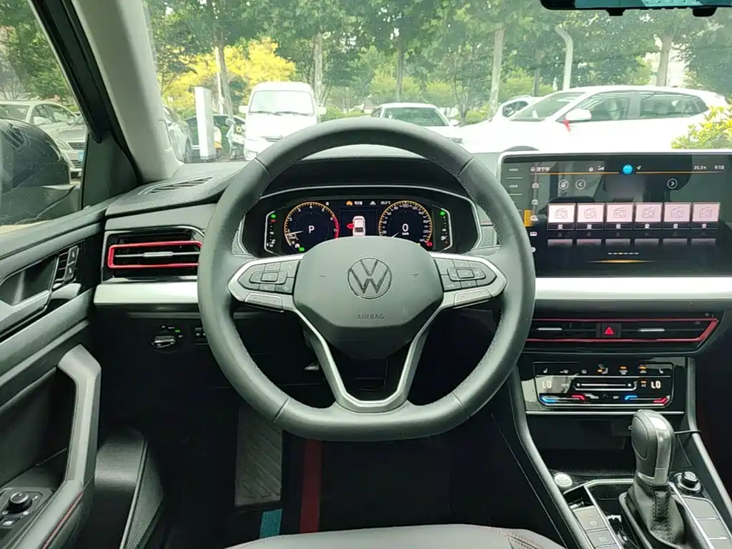 Volkswagen Lavida 2026 2024 Model 300TSI DSG Starlight Leading Edition
