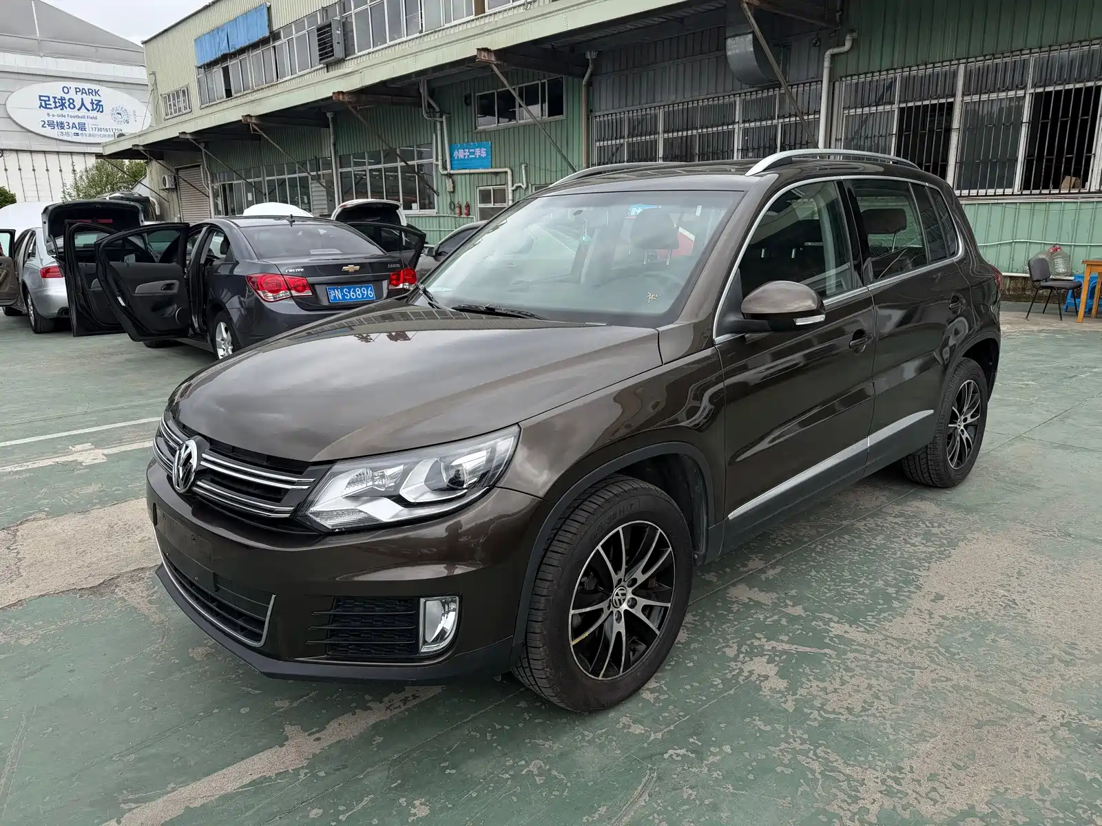 Фото 2 - Volkswagen Tiguan