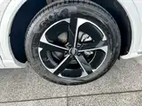 Photo 18 - Shangjie SUV