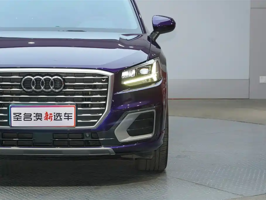 Audi Q2L 2020 35 TFSI Fashion Elegance Model фото 4