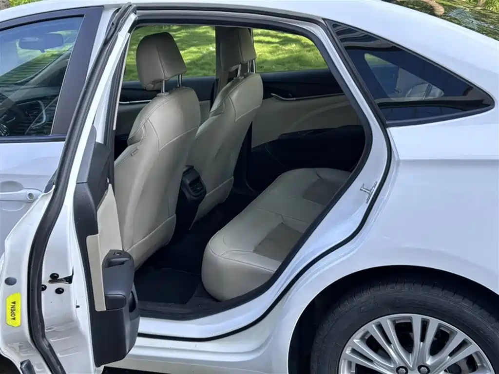 Buick Excelle 2016 15N Automatic Elite фото 15
