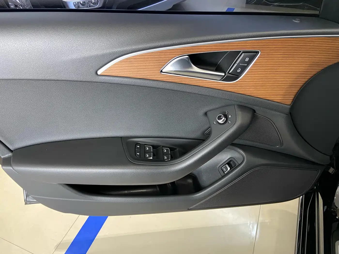 Audi A6L 2018 30th Anniversary 30 FSI Style фото 13