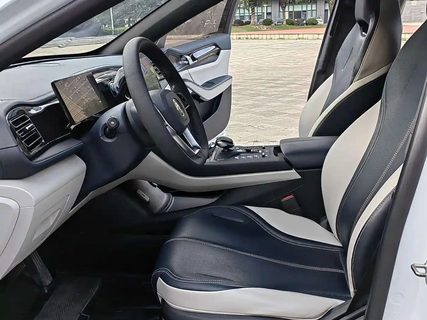 BYD Qin PLUS 2023 Champion Edition DM-i 55KM Leading фото 9