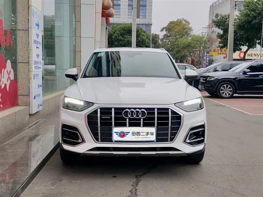 Audi Q5L 2022 45T Luxury Elegance фото 2