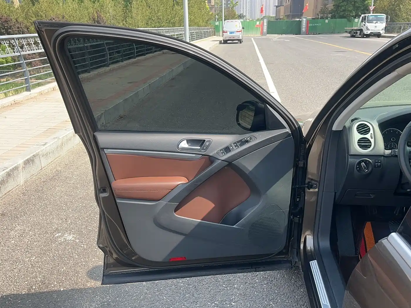Volkswagen Tiguan 2013 1.8TSI Auto 4WD Luxury фото 13