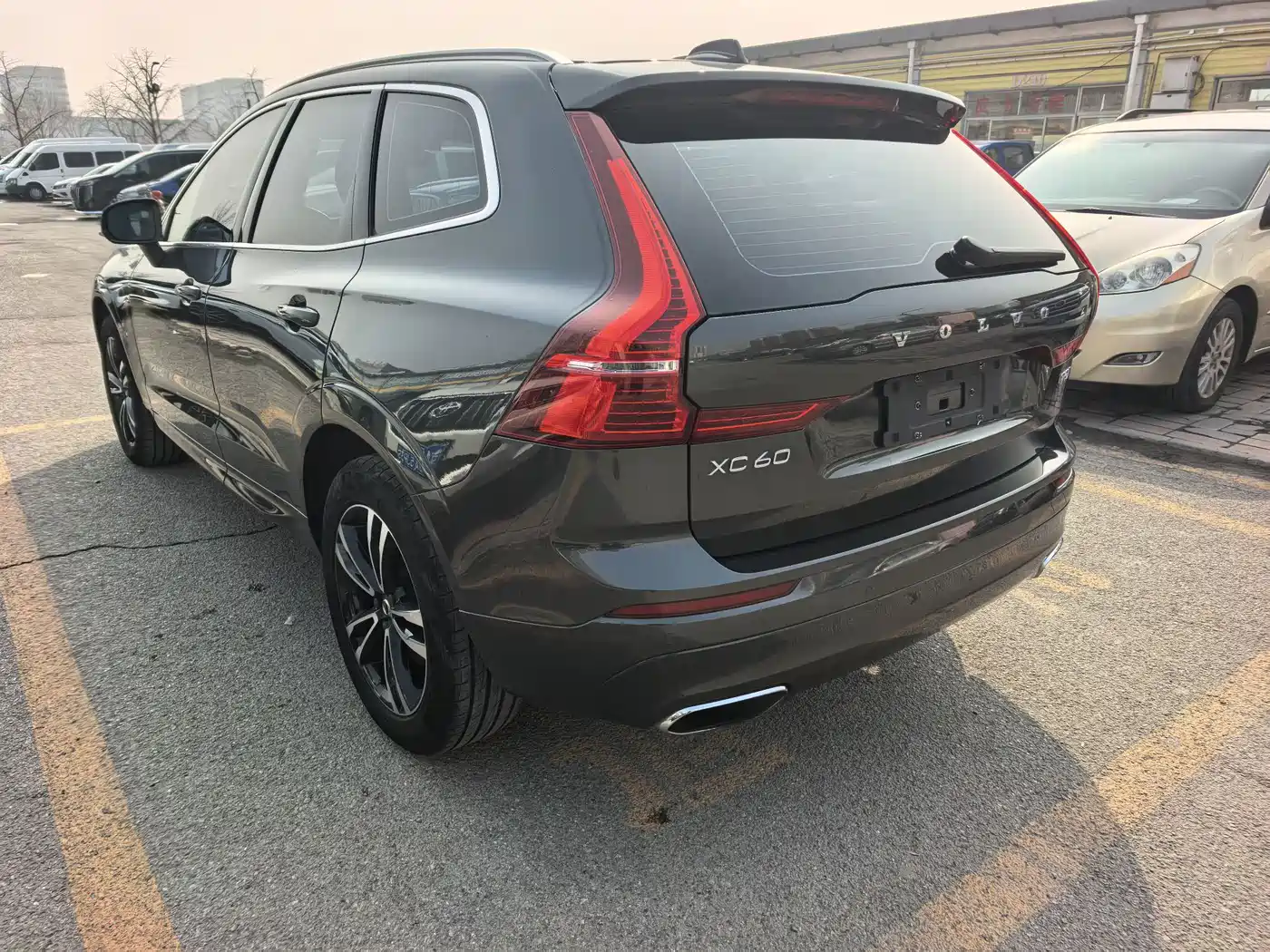 VOLVO XC60