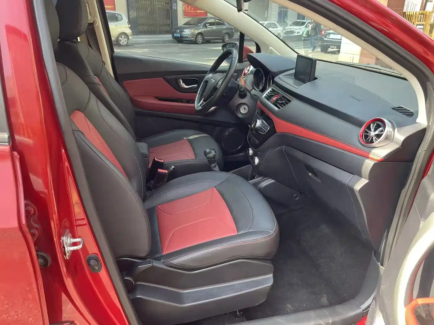Haval H1 2016 Blue Label 1.5L AMT Luxury фото 11