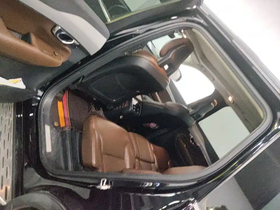 Фото 6 - Volvo XC90