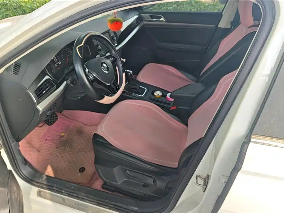 Volkswagen Lavida 2019 1.5L Automatic Comfort Edition China VI фото 9