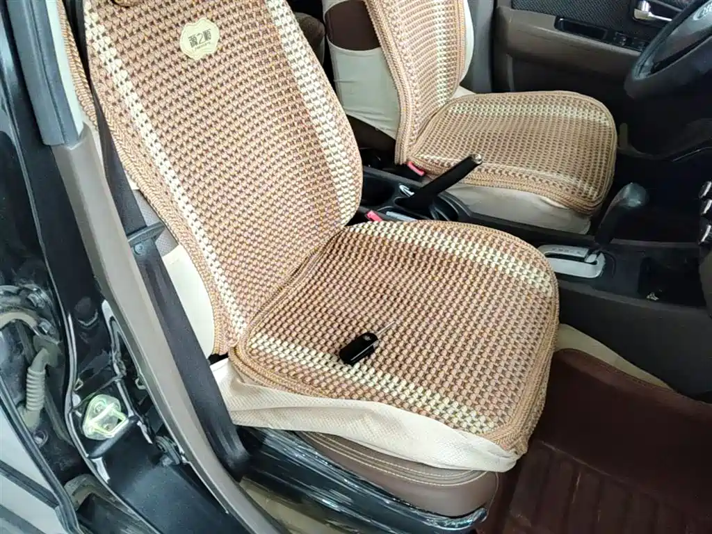 FAW Senya S80 2015 2015 1.5L Automatic 5-Seater Urban Edition