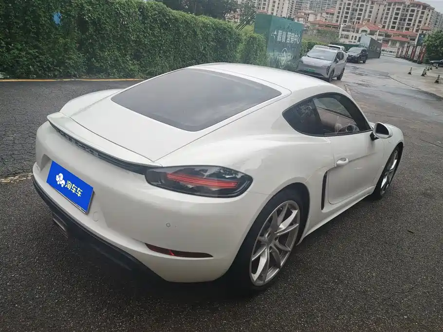 Porsche 718 2022 Cayman 2.0T фото 3