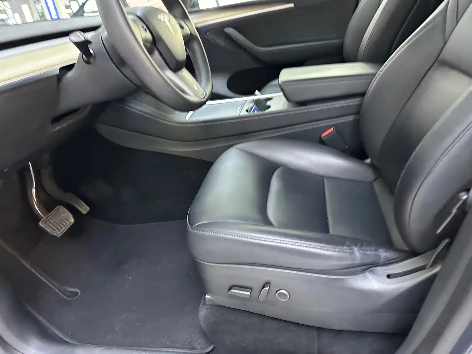 Фото 9 - Tesla Model Y