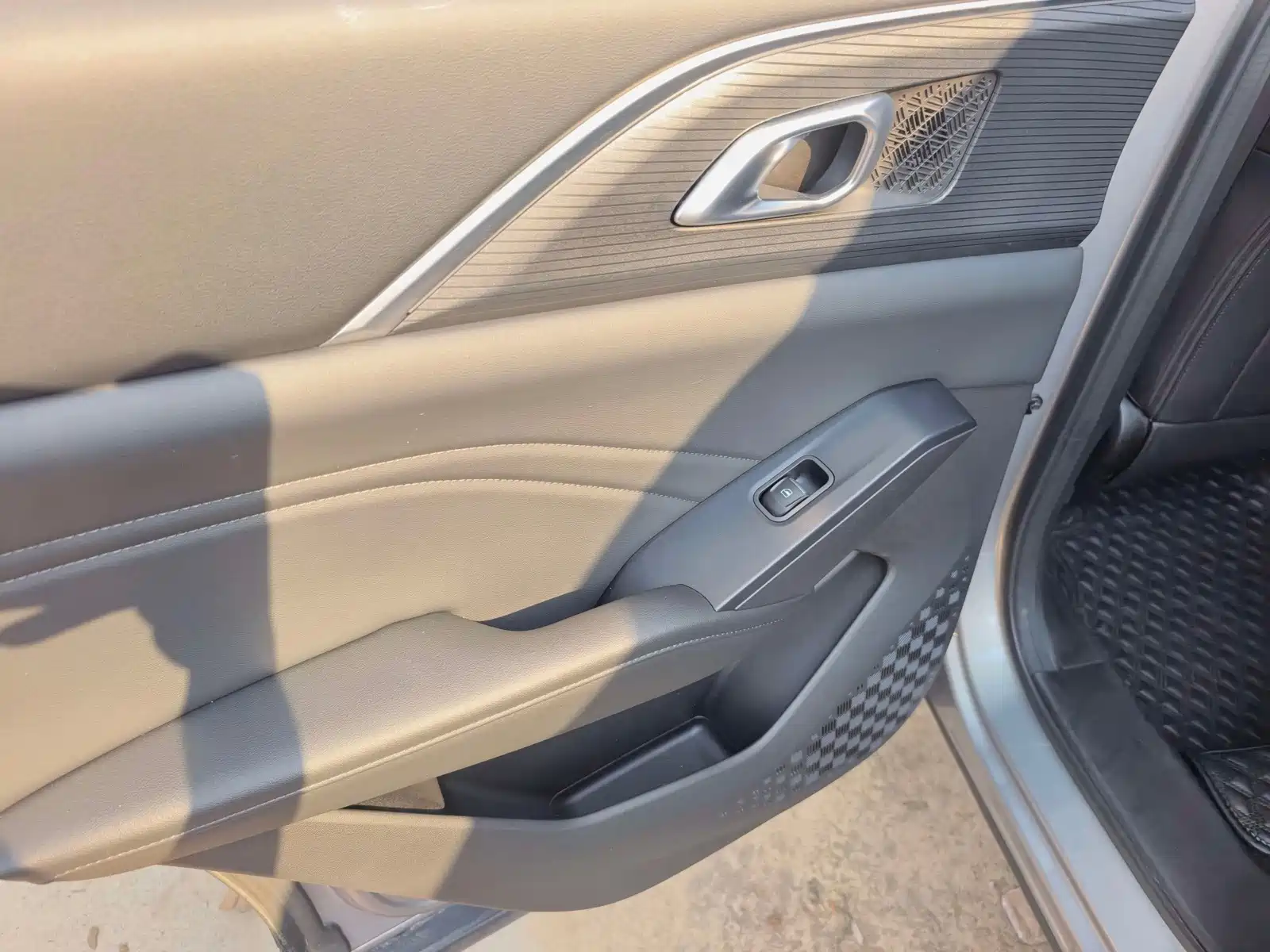 Фото 5 - Haval Xiaolong MAX
