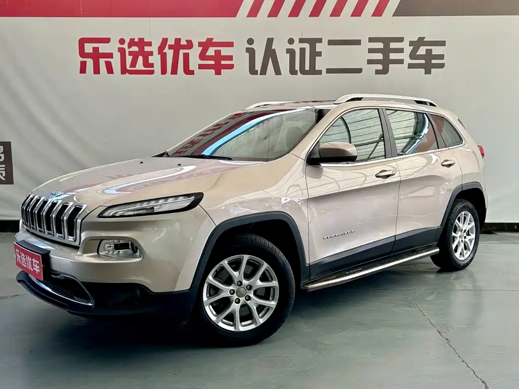 صورة 1 - Jeep Cherokee