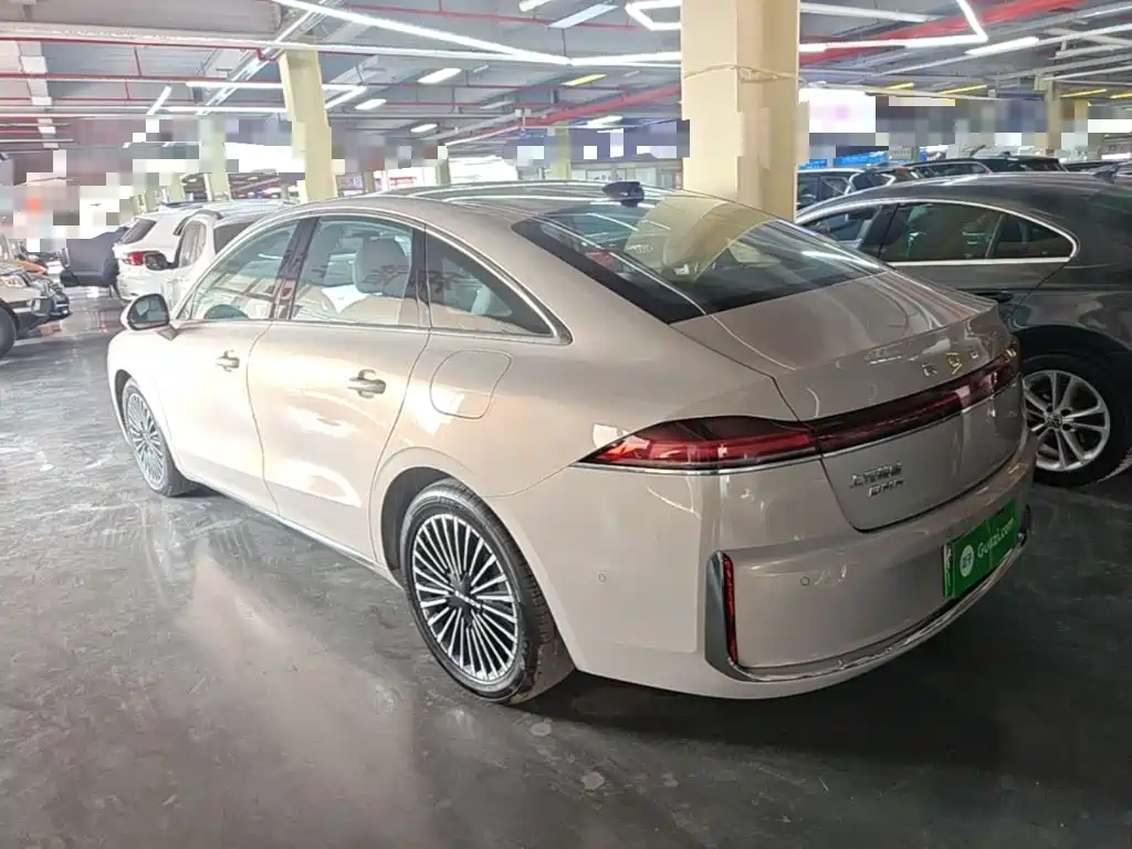 Roewe M7 DMH 2025 2025 1.5T 115km Mid-range
